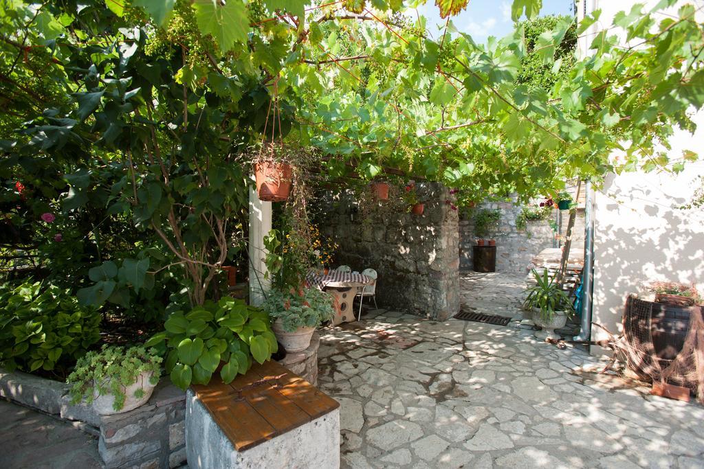 Serventi Apartment