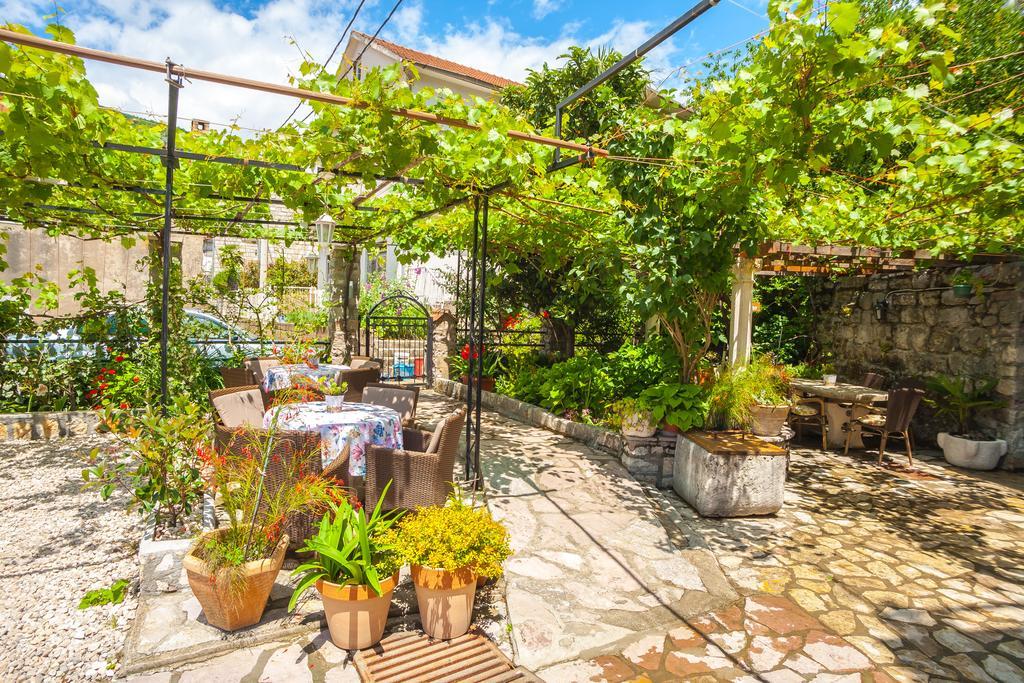 Serventi Apartman Tivat